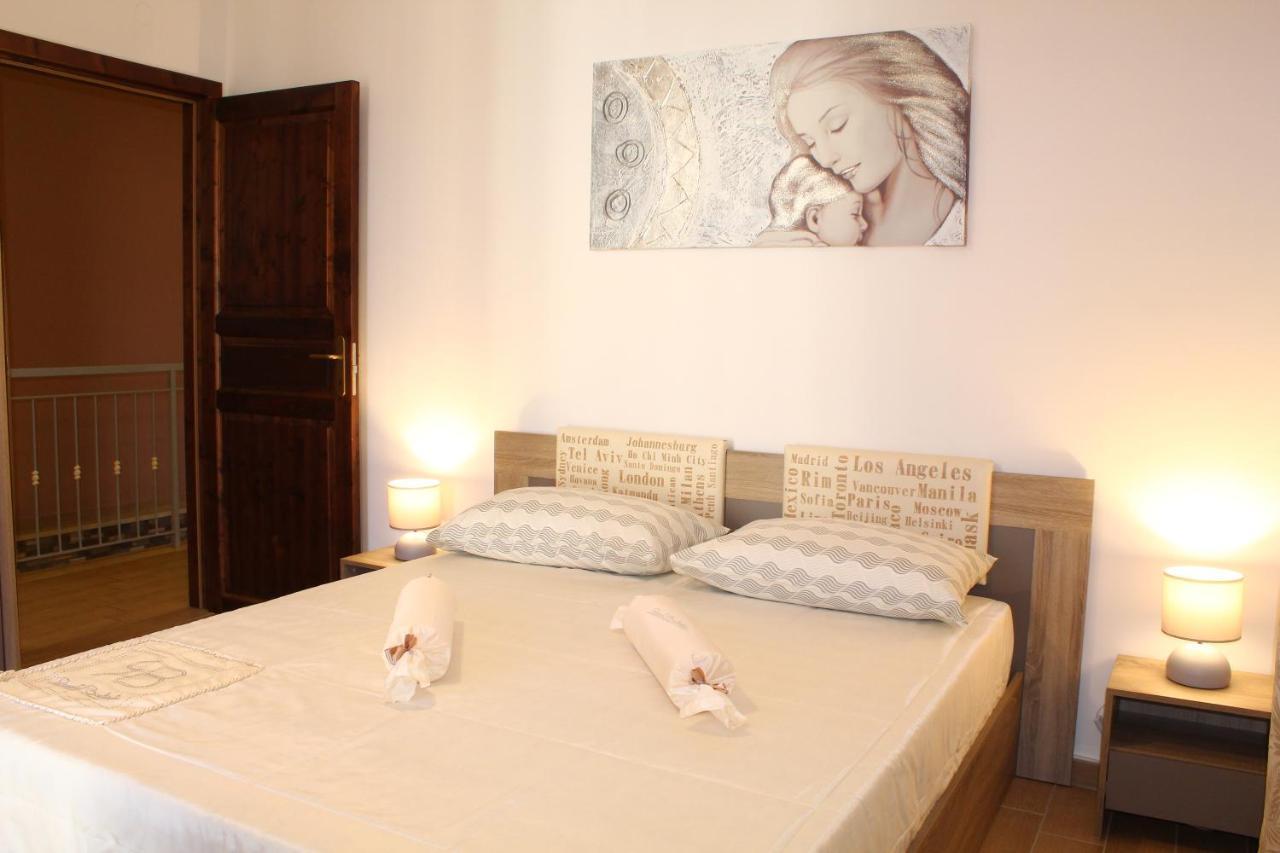 Villa Marchele Карини Екстериор снимка