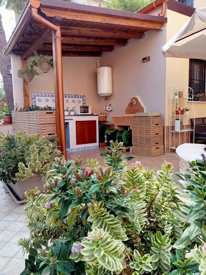 Villa Marchele Карини Екстериор снимка